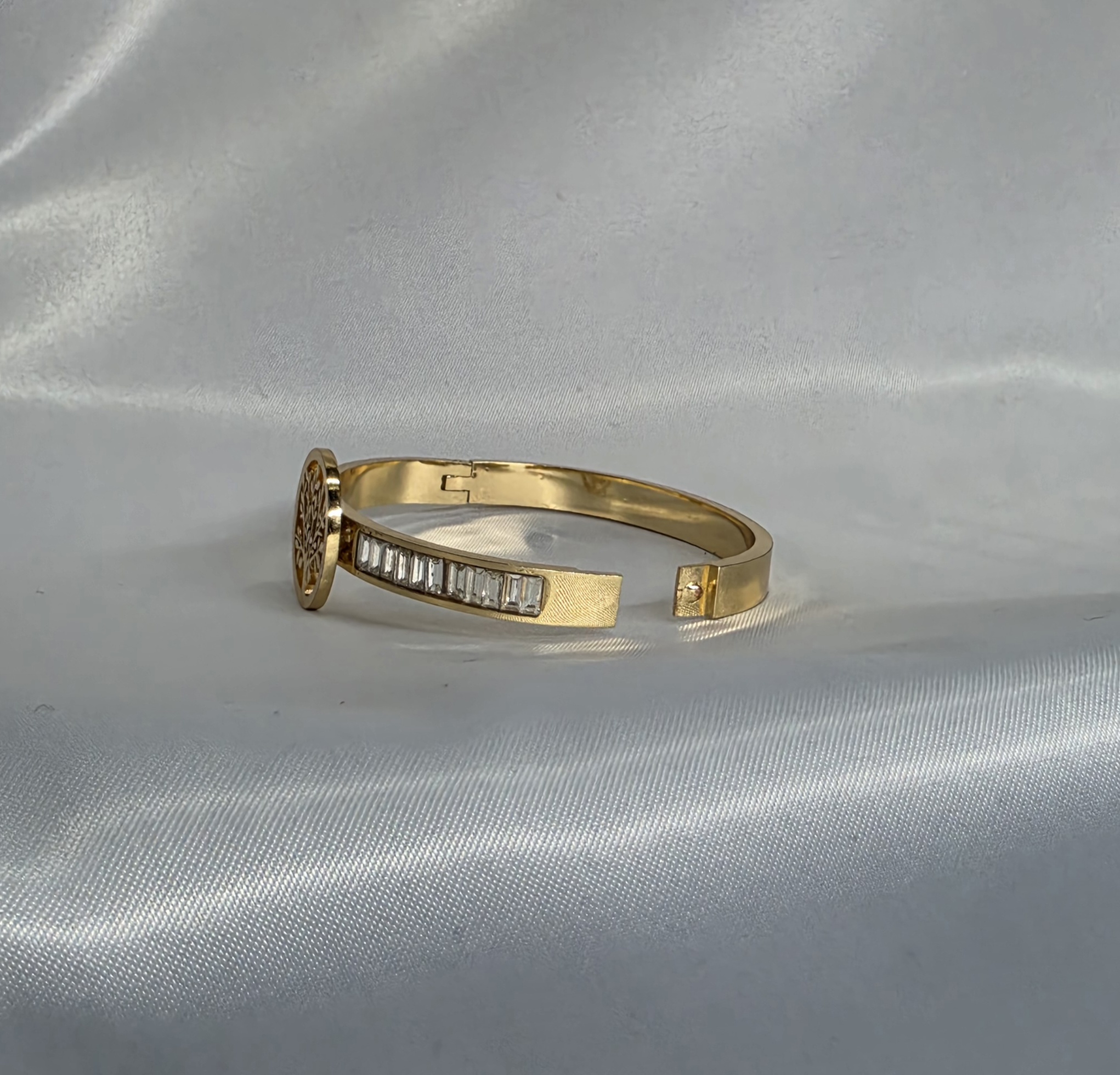 Emerald Line Gold Kada — view 3